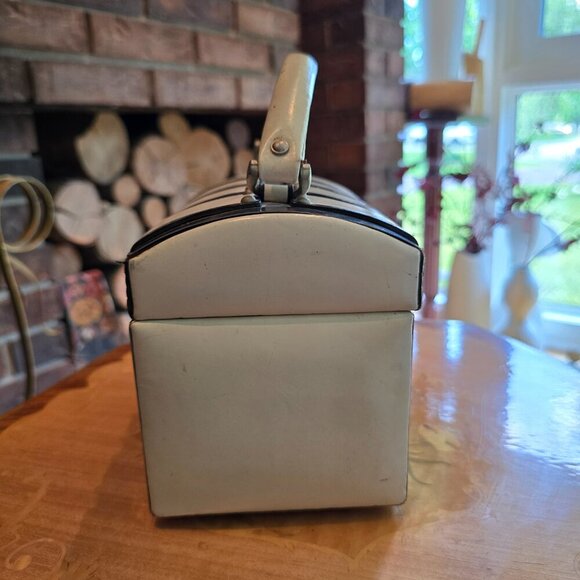 Tano of Madrid - Vintage Silver & Leather Locking Train Case Style Purse​ - Picture 3 of 16